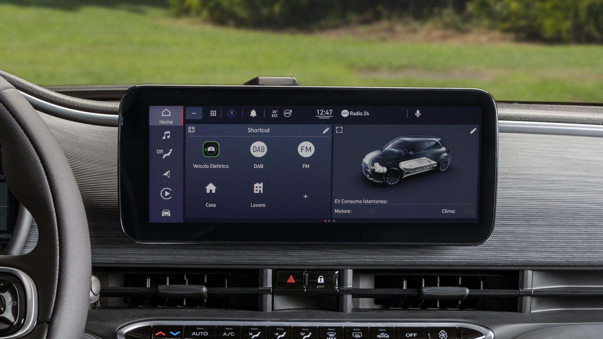 10.25” INFOTAINMENT SISTEM SA NAVIGACIJOM